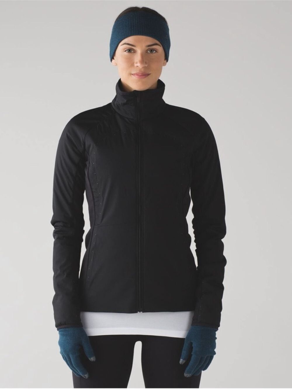 Lululemon Run For Cold Jacket Black Size 4